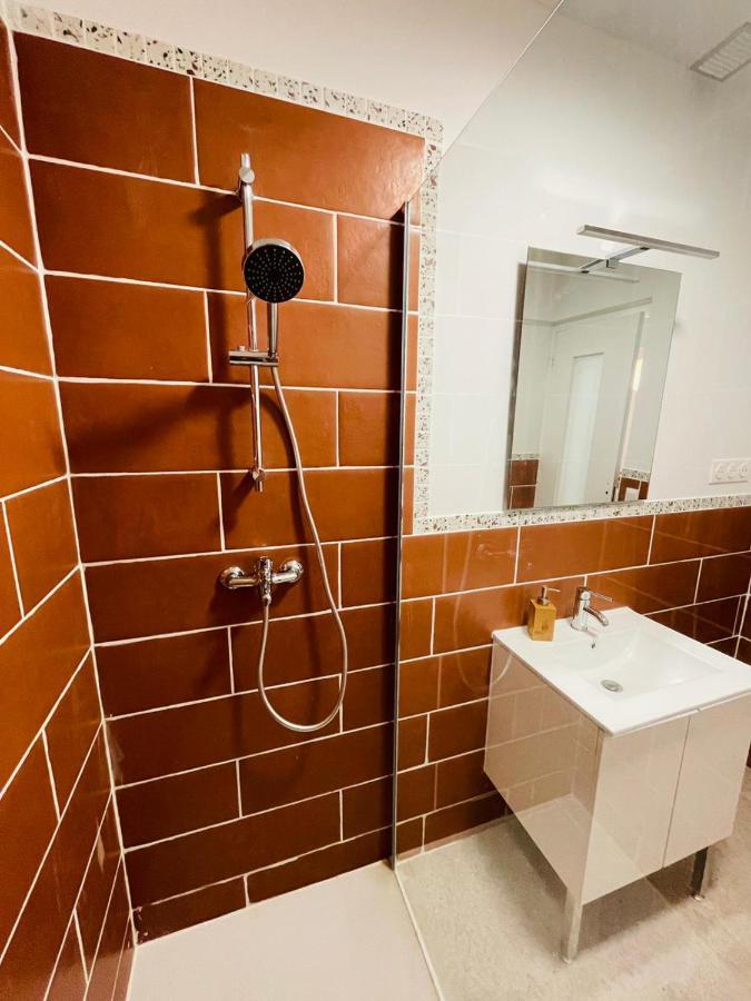 Charmant appartement équipé avec grande terrasse Marseillan  Exterior foto